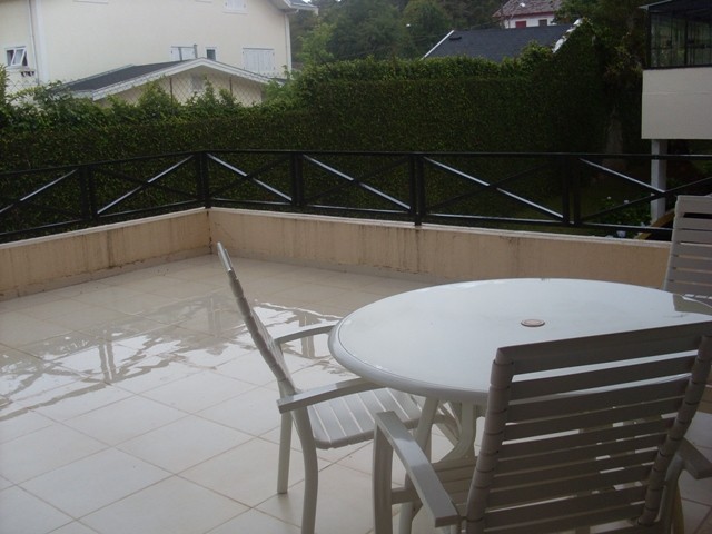 0 para Apartamentos - Venda em Campos do Jordão