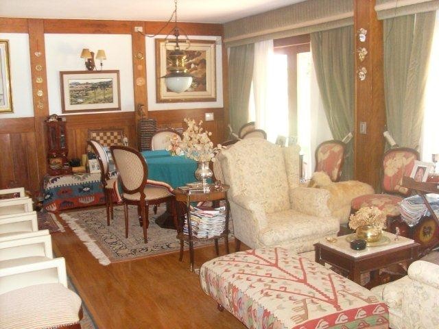 0 para Casas - Venda em Campos do Jordão