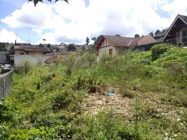 0 para Terrenos - Venda em Campos do Jordão