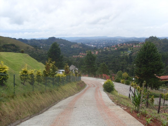 0 para Terrenos - Venda em Campos do Jordão