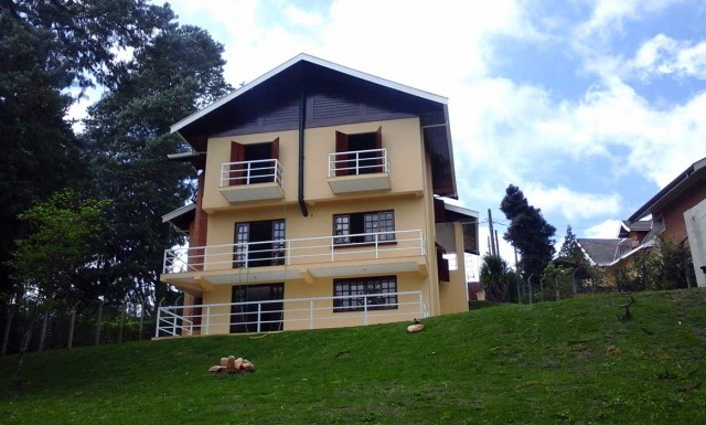 0 para Casas - Venda em Campos do Jordão