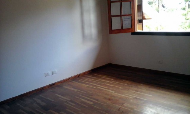 0 para Casas - Venda em Campos do Jordão