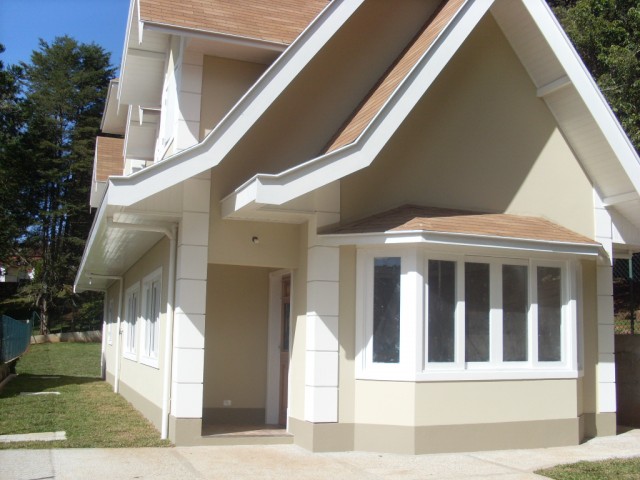0 para Casas - Venda em Campos do Jordão