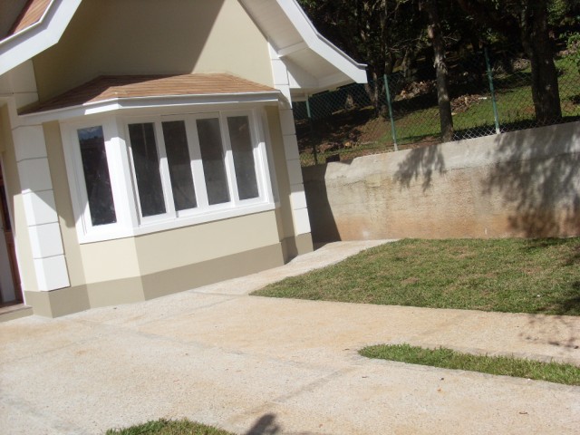 0 para Casas - Venda em Campos do Jordão