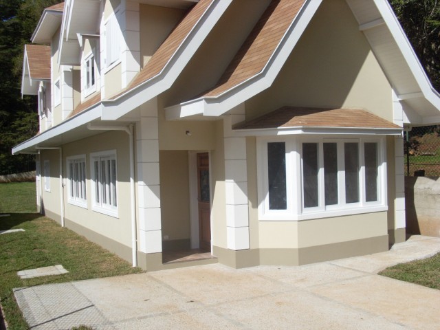 0 para Casas - Venda em Campos do Jordão