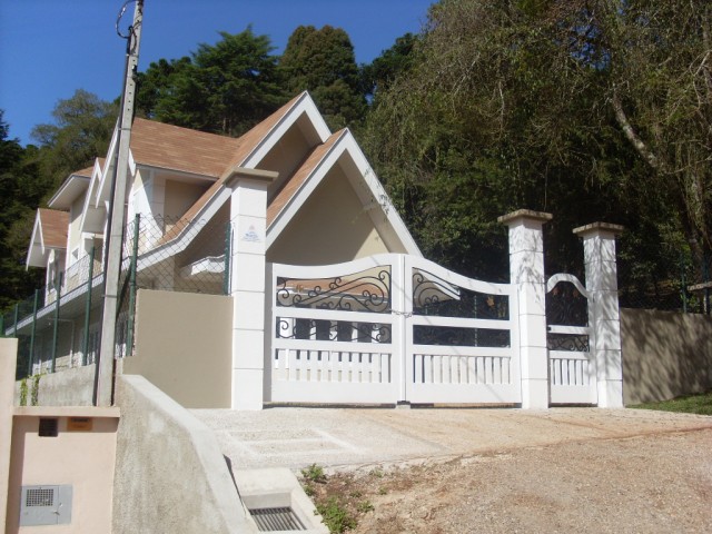 0 para Casas - Venda em Campos do Jordão