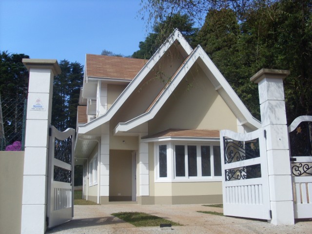 0 para Casas - Venda em Campos do Jordão