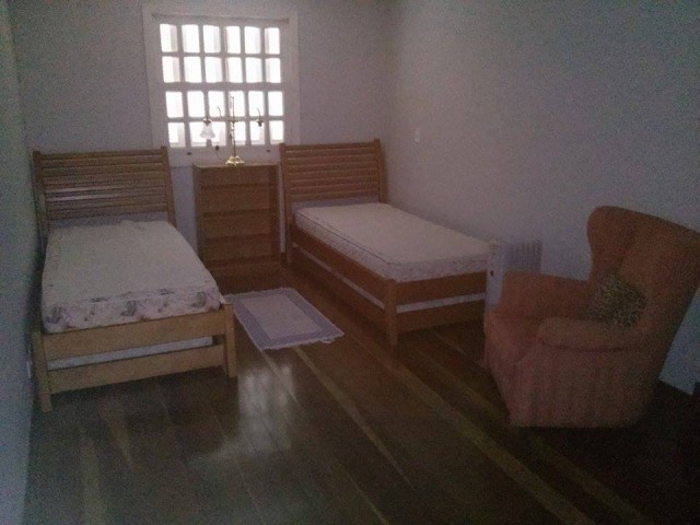 0 para Casas - Locação Temporária  em Campos do Jordão