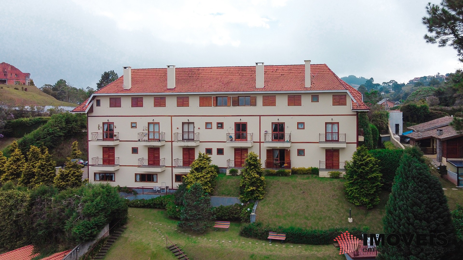 0 para Apartamentos - Venda em Campos do Jordão