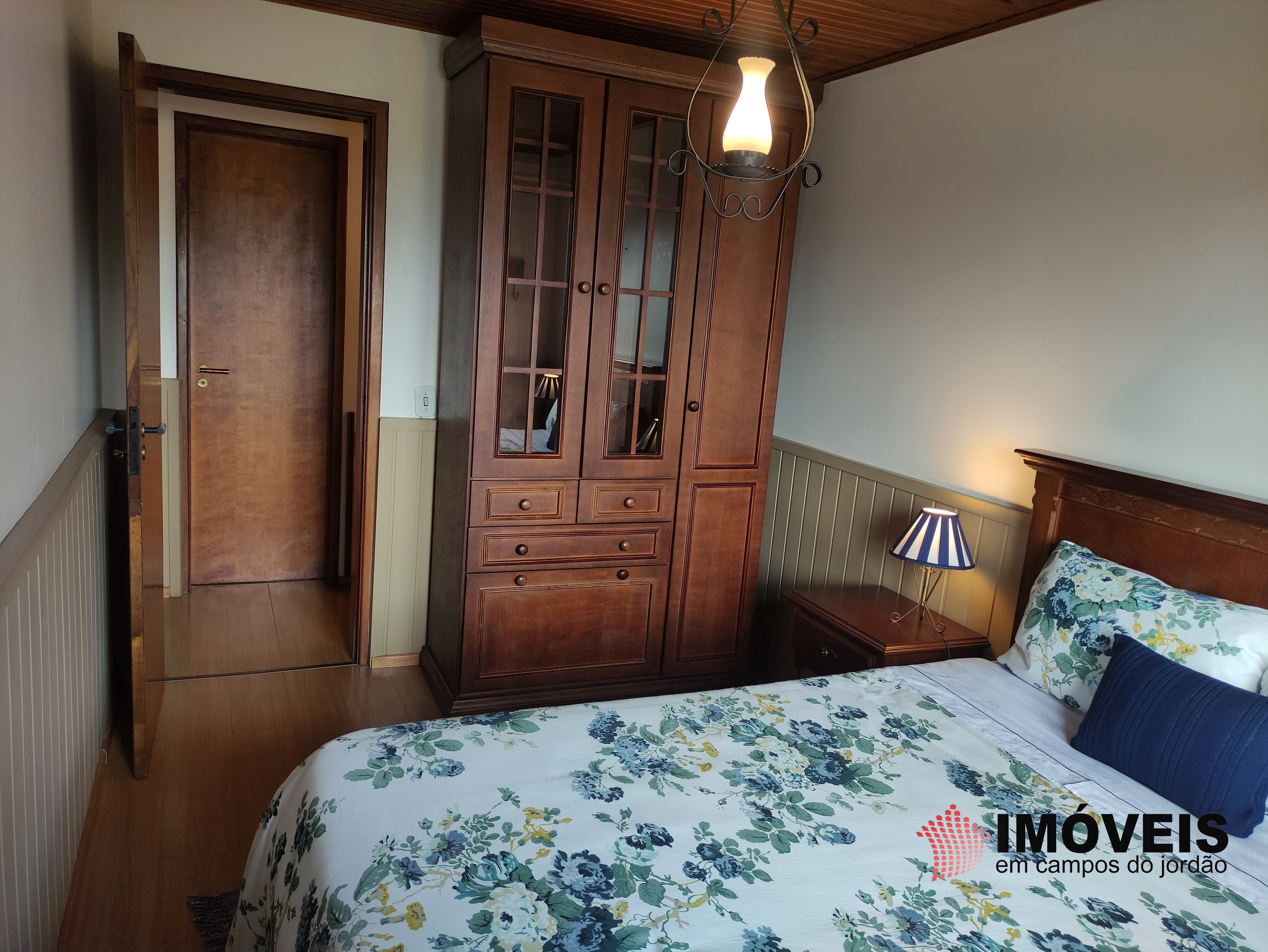 0 para Apartamentos - Venda em Campos do Jordão