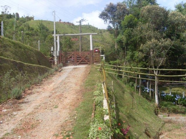 0 para Terrenos - Venda em Campos do Jordão