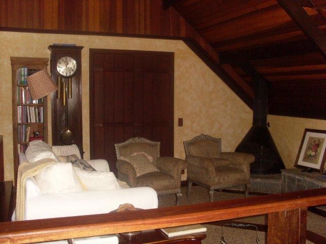 0 para Casas - Locação Temporária  em Campos do Jordão
