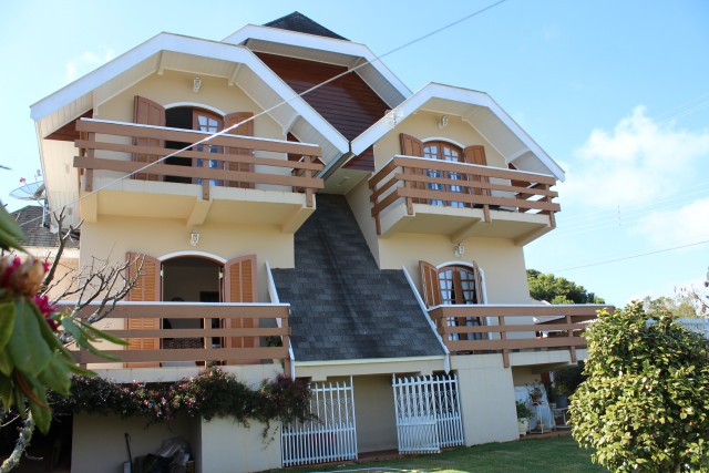 0 para Casas - Venda em Campos do Jordão