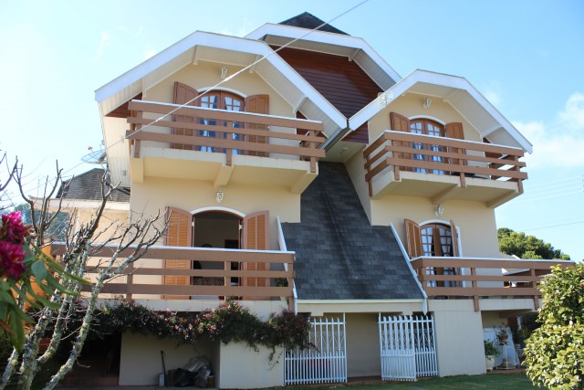 0 para Casas - Venda em Campos do Jordão