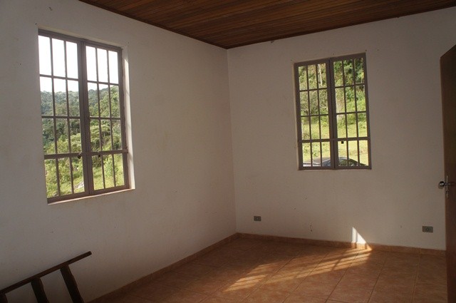0 para Casas - Venda em Campos do Jordão