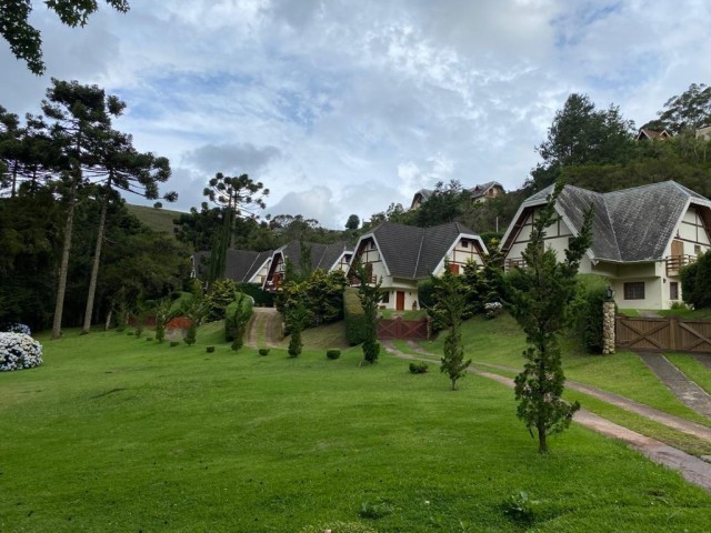 0 para Casas - Venda em Campos do Jordão