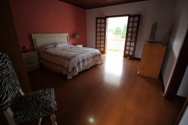 0 para Casas - Venda em Campos do Jordão
