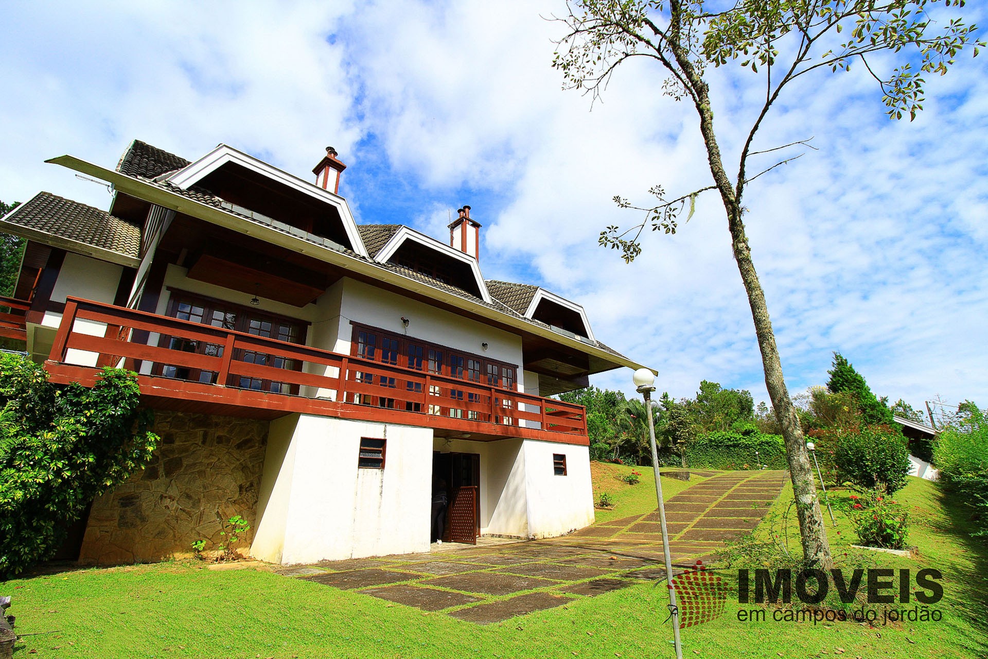 1 para Casas - Venda em Campos do Jordão