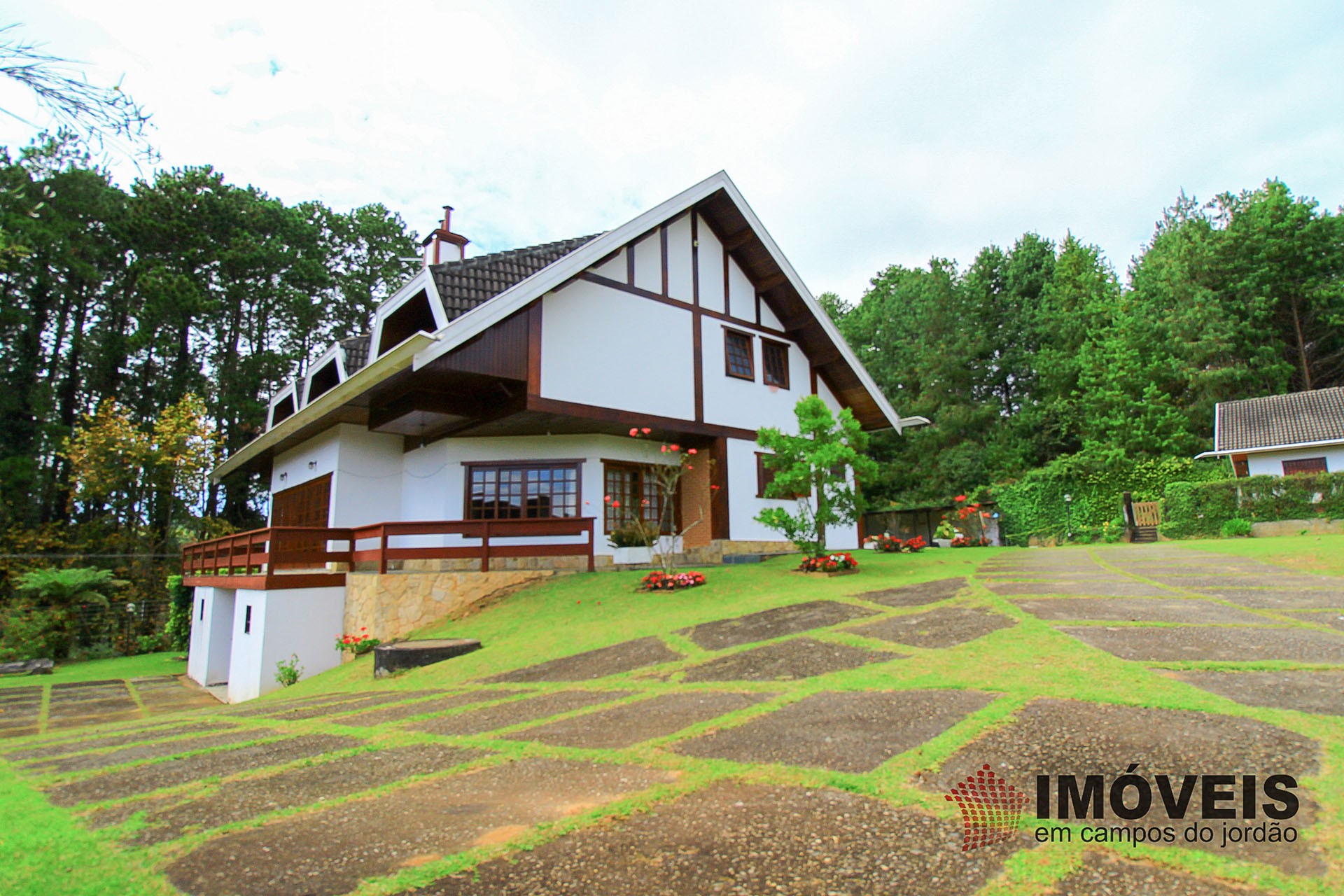1 para Casas - Venda em Campos do Jordão