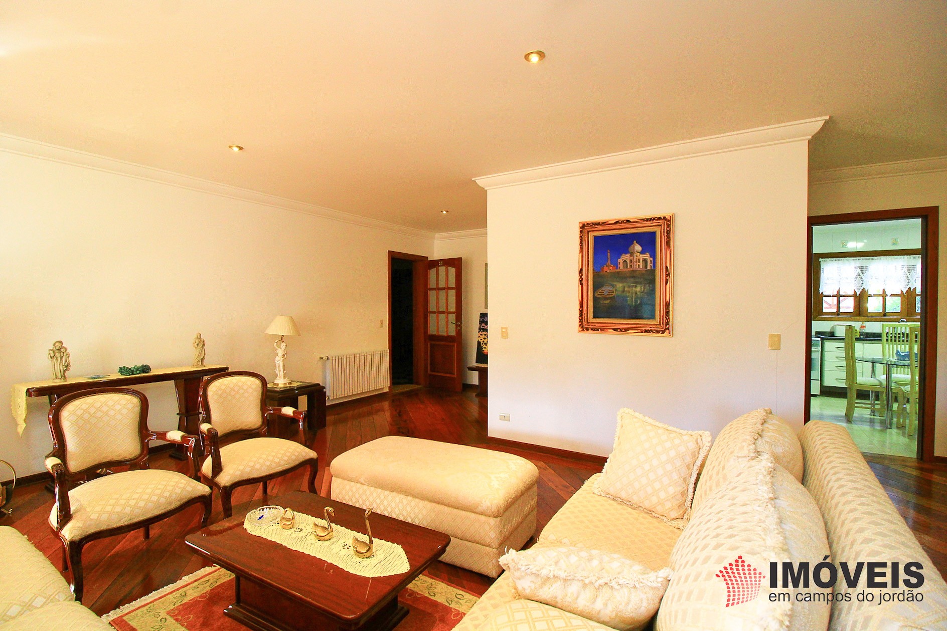 1 para Apartamentos - Venda em Campos do Jordão