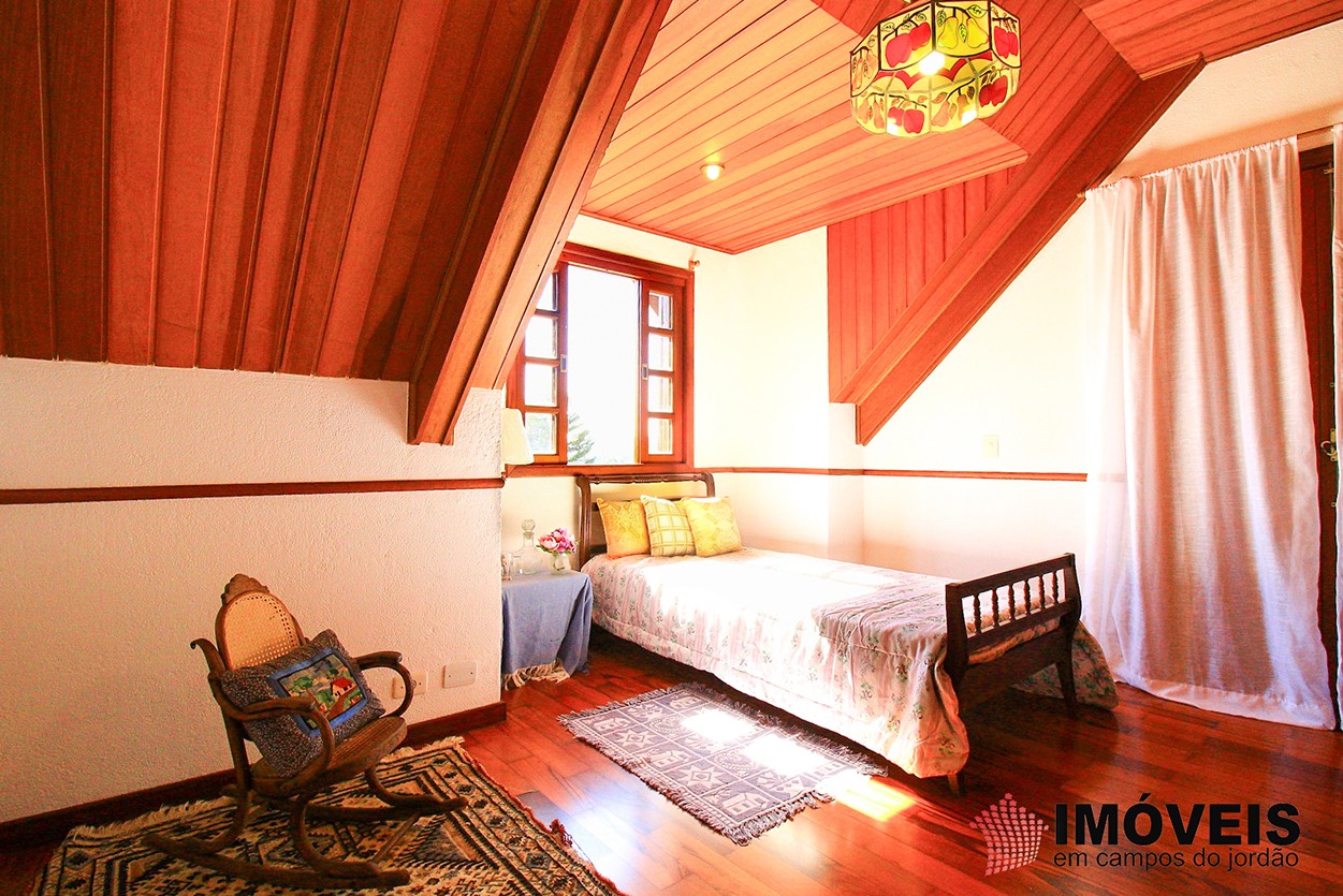 1 para Casas - Venda em Campos do Jordão