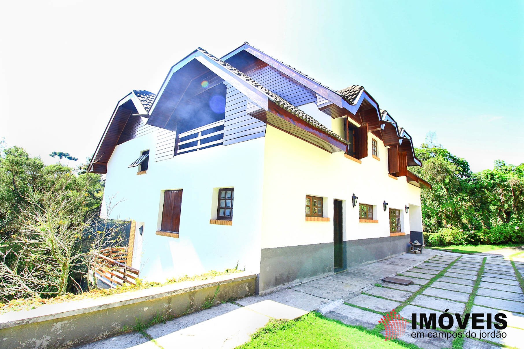 1 para Casas - Venda em Campos do Jordão