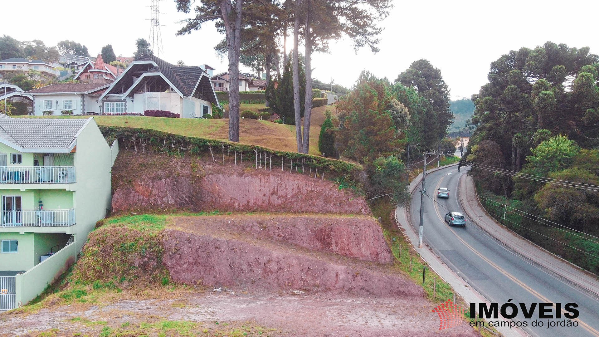 0 para Terrenos - Venda em Campos do Jordão