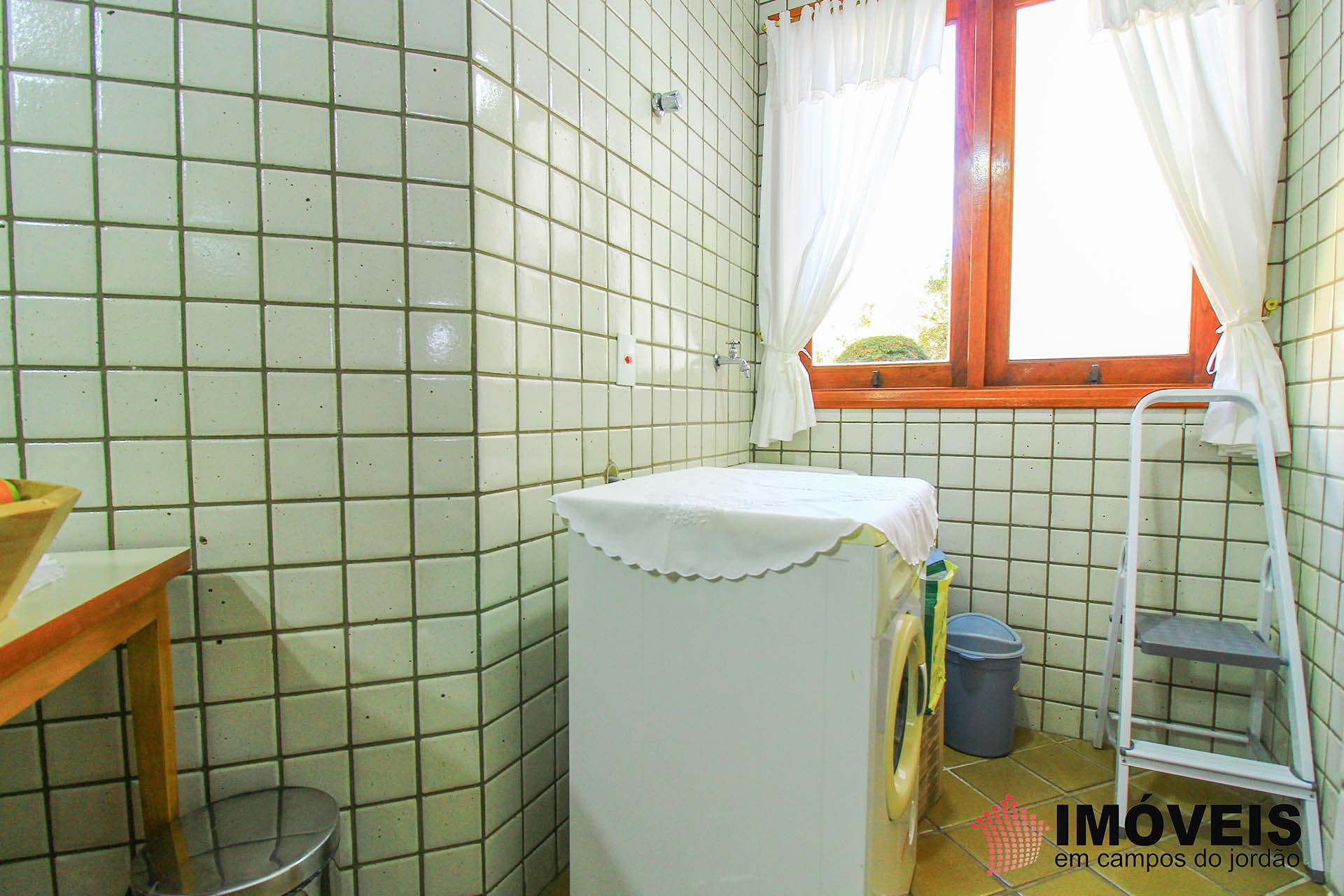 0 para Apartamentos - Venda em Campos do Jordão