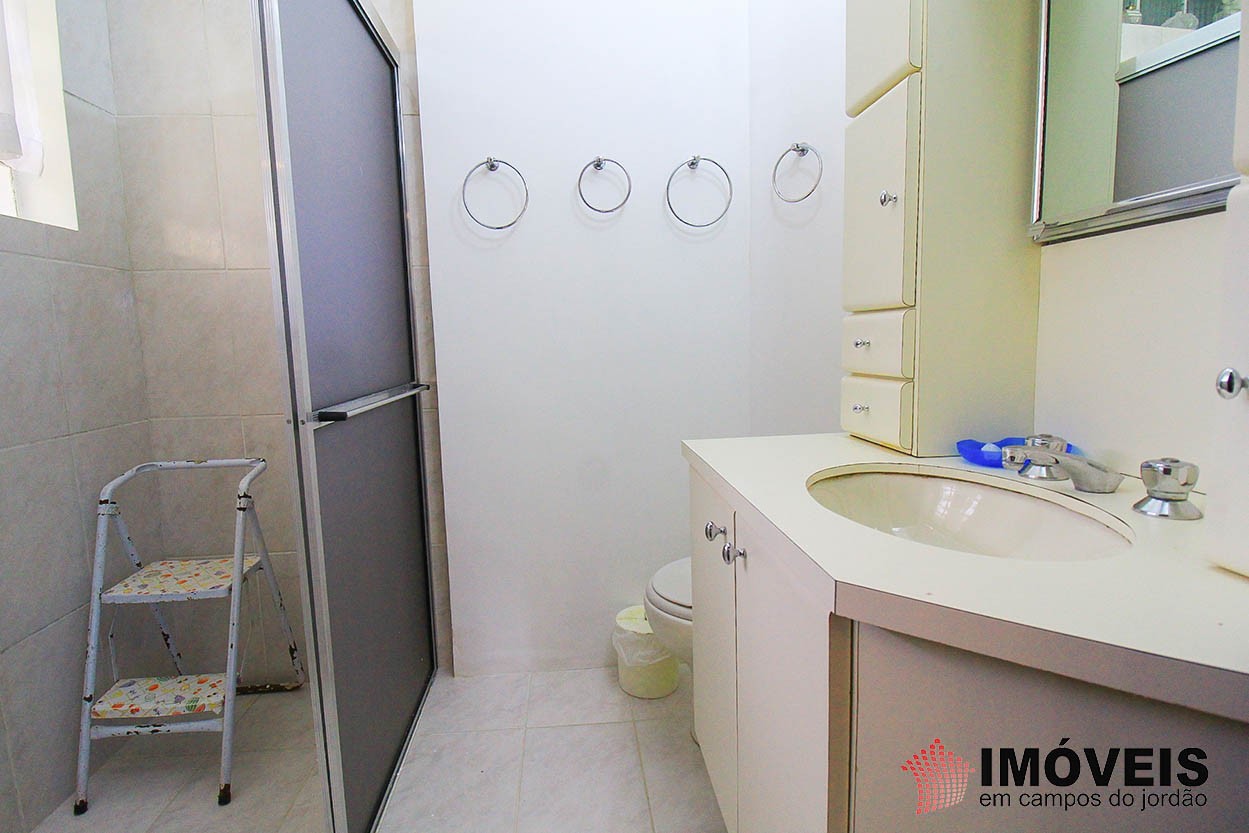 1 para Casas - Venda em Campos do Jordão