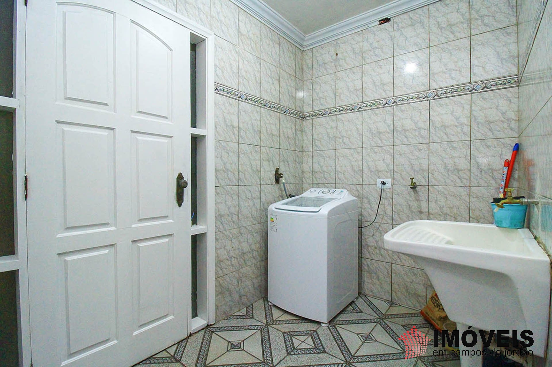 0 para Casas - Venda em Campos do Jordão