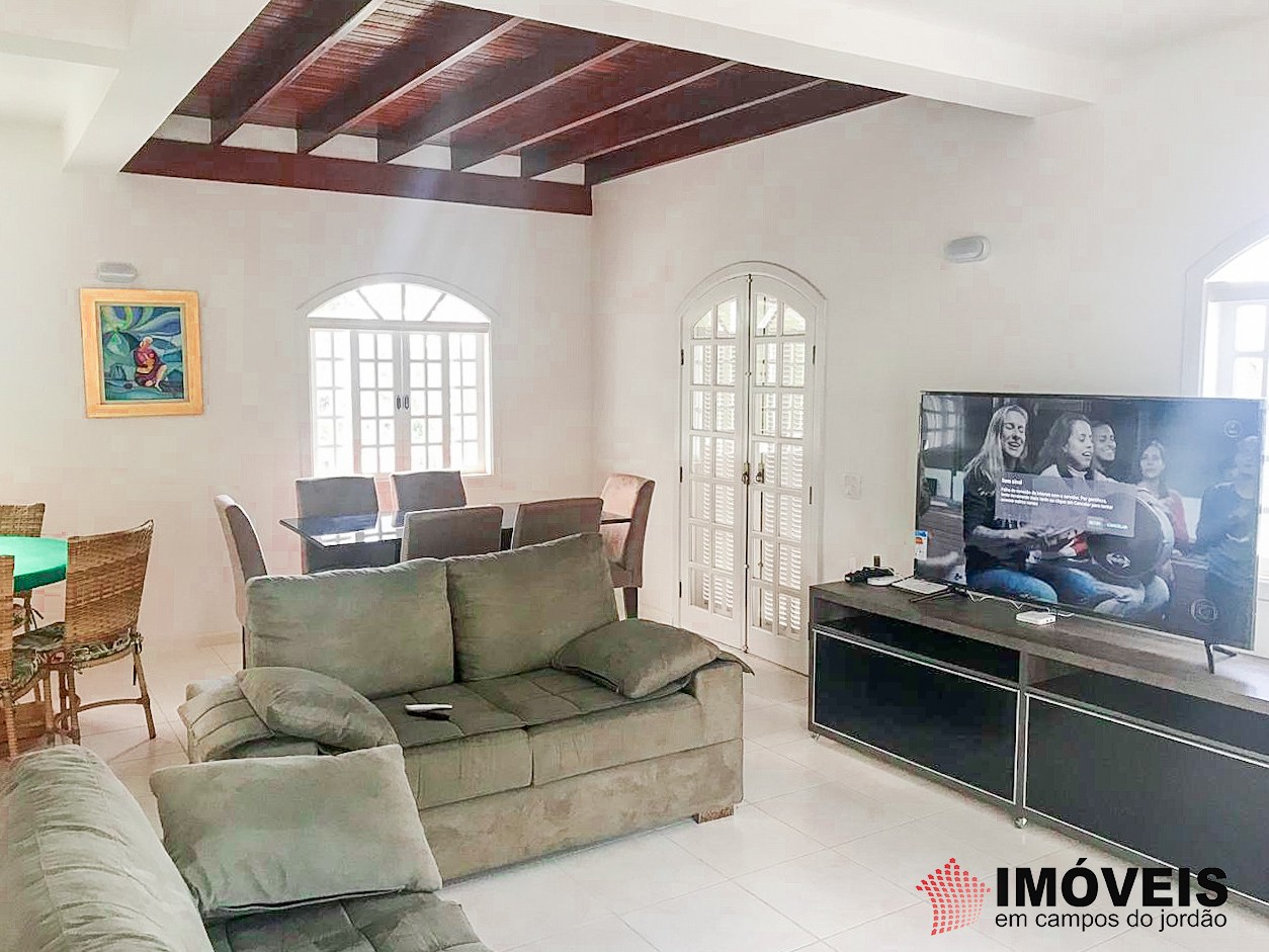 1 para Casas - Venda em Campos do Jordão
