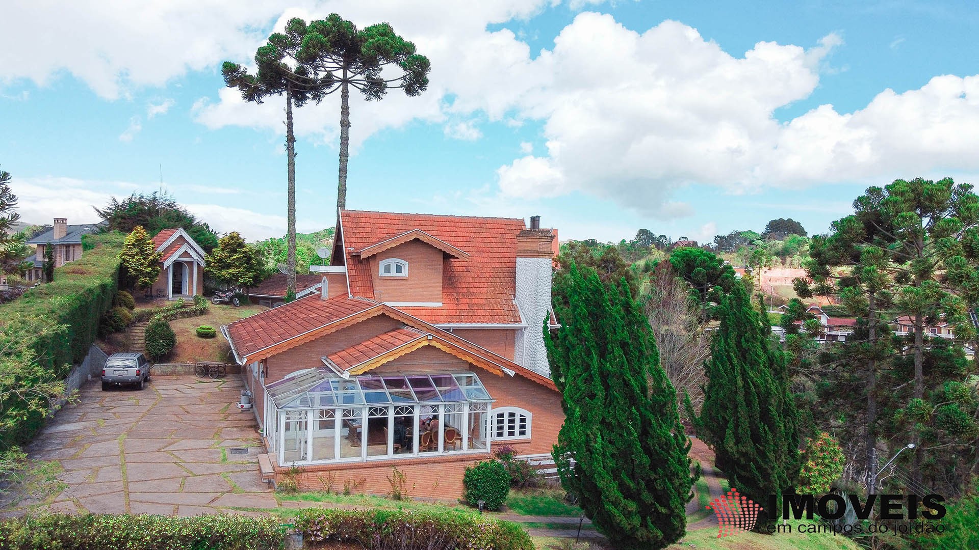 1 para Casas - Venda em Campos do Jordão