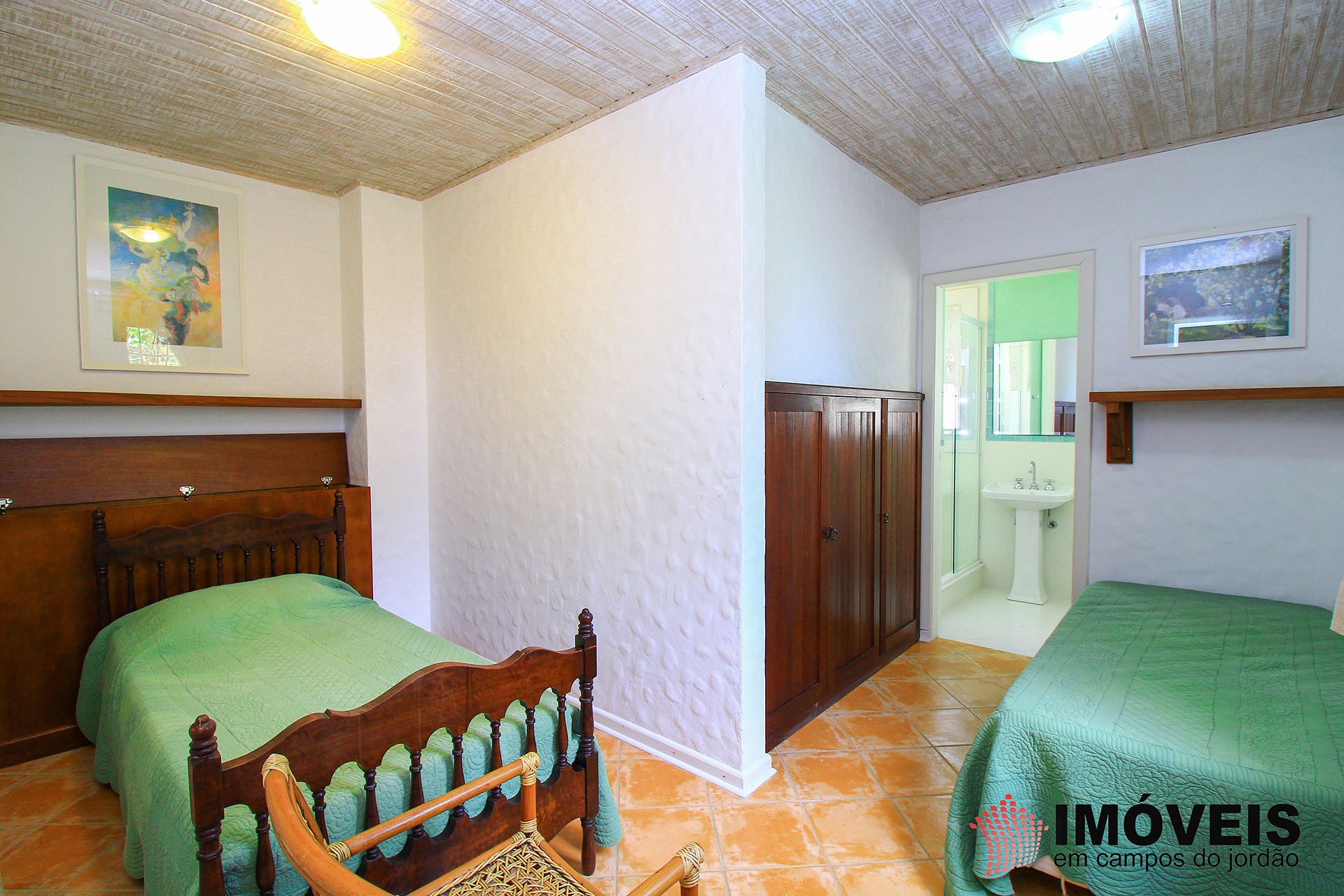 1 para Casas - Venda em Campos do Jordão