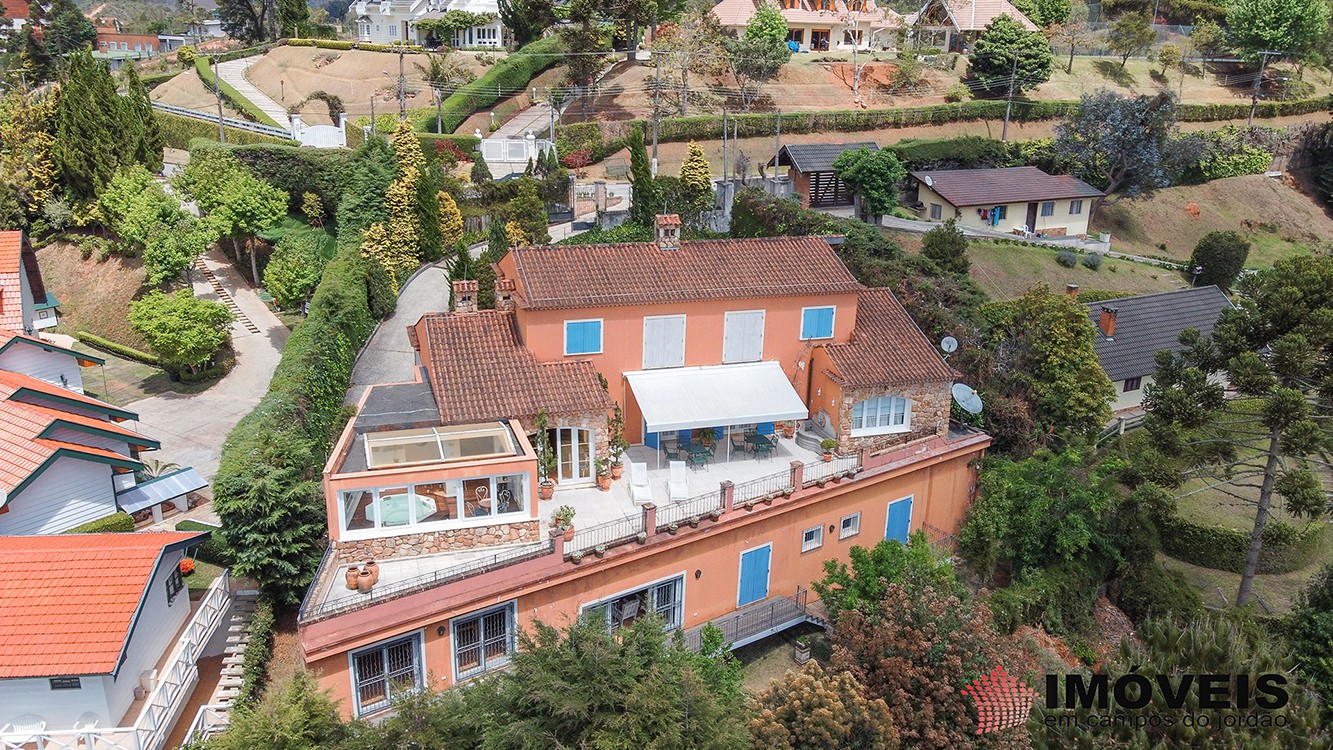 1 para Casas - Venda em Campos do Jordão