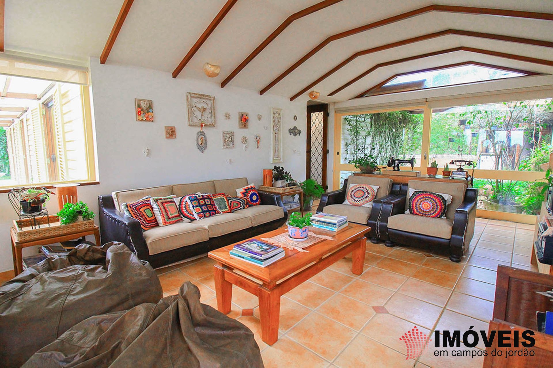 1 para Casas - Venda em Campos do Jordão