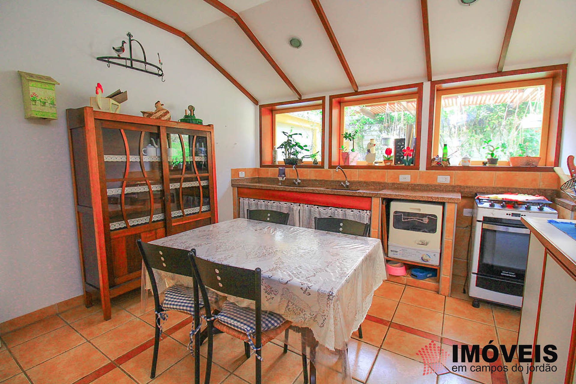 1 para Casas - Venda em Campos do Jordão