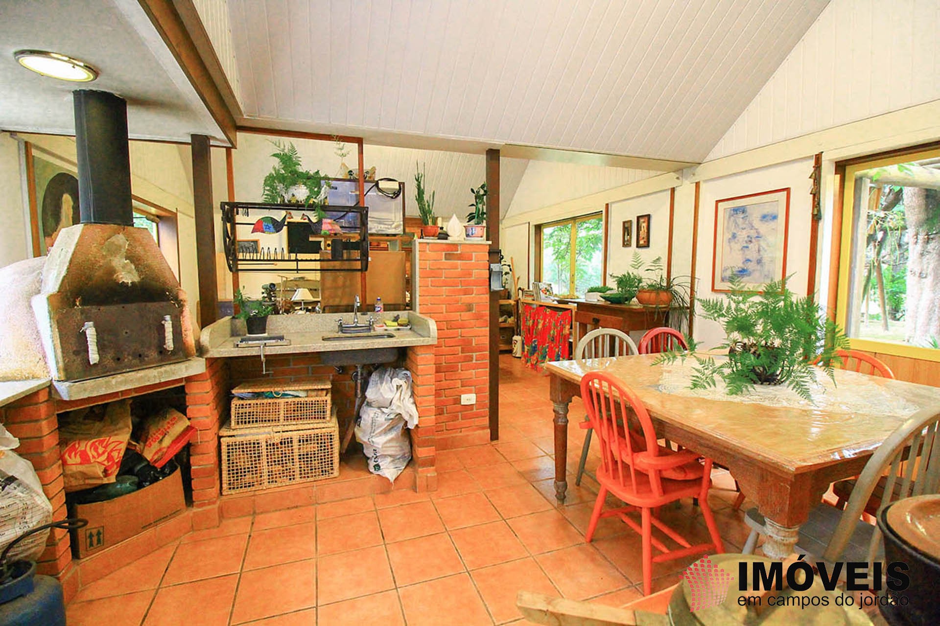 1 para Casas - Venda em Campos do Jordão