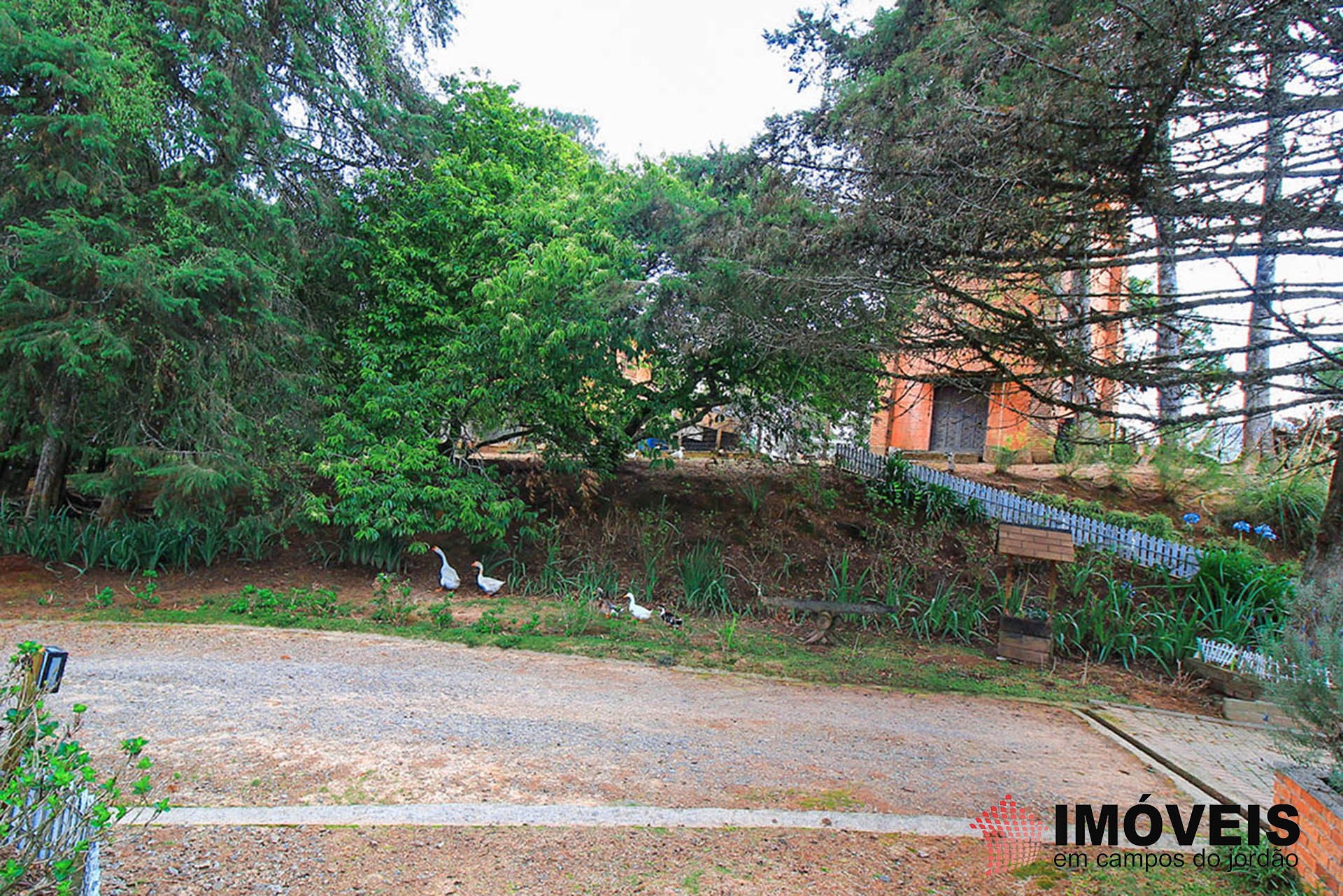 1 para Casas - Venda em Campos do Jordão
