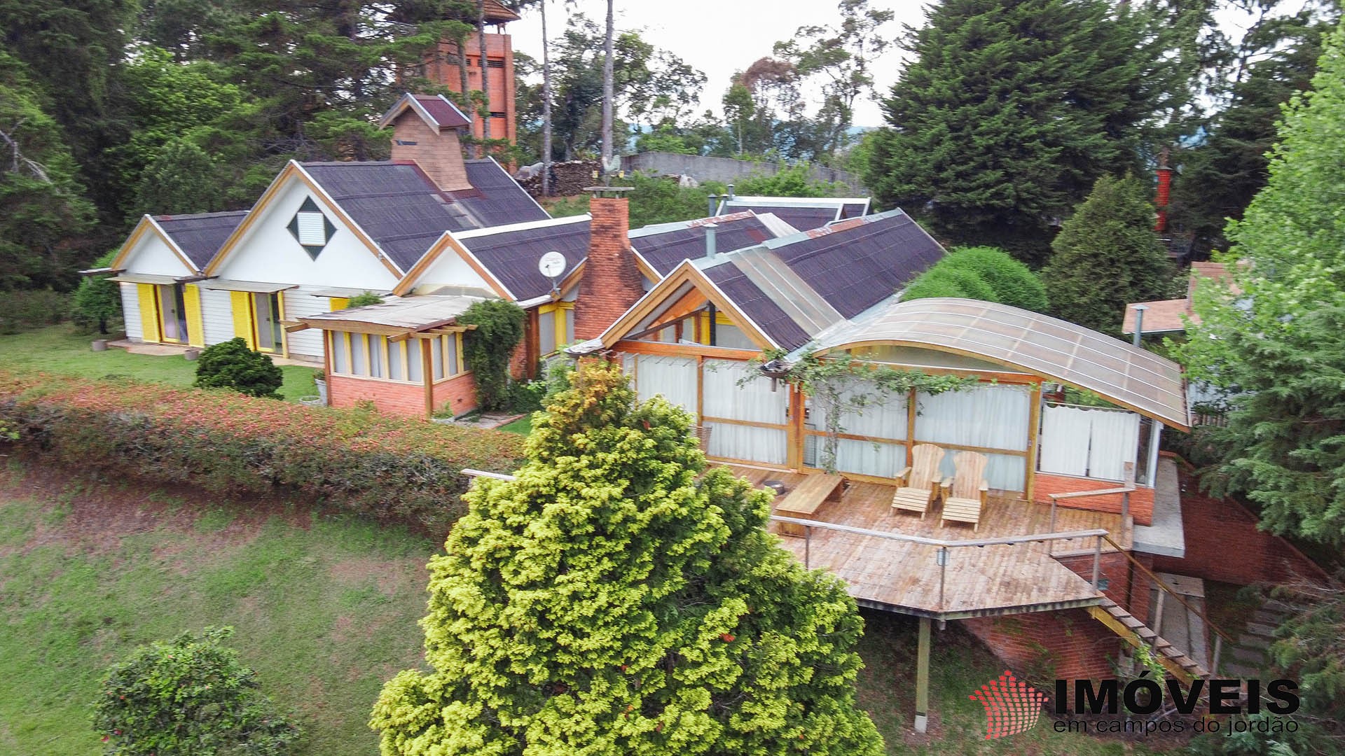 1 para Casas - Venda em Campos do Jordão