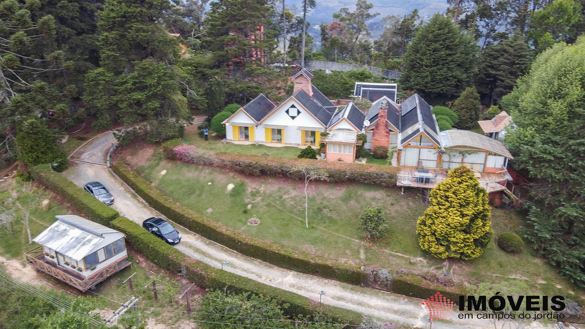 1 para Casas - Venda em Campos do Jordão
