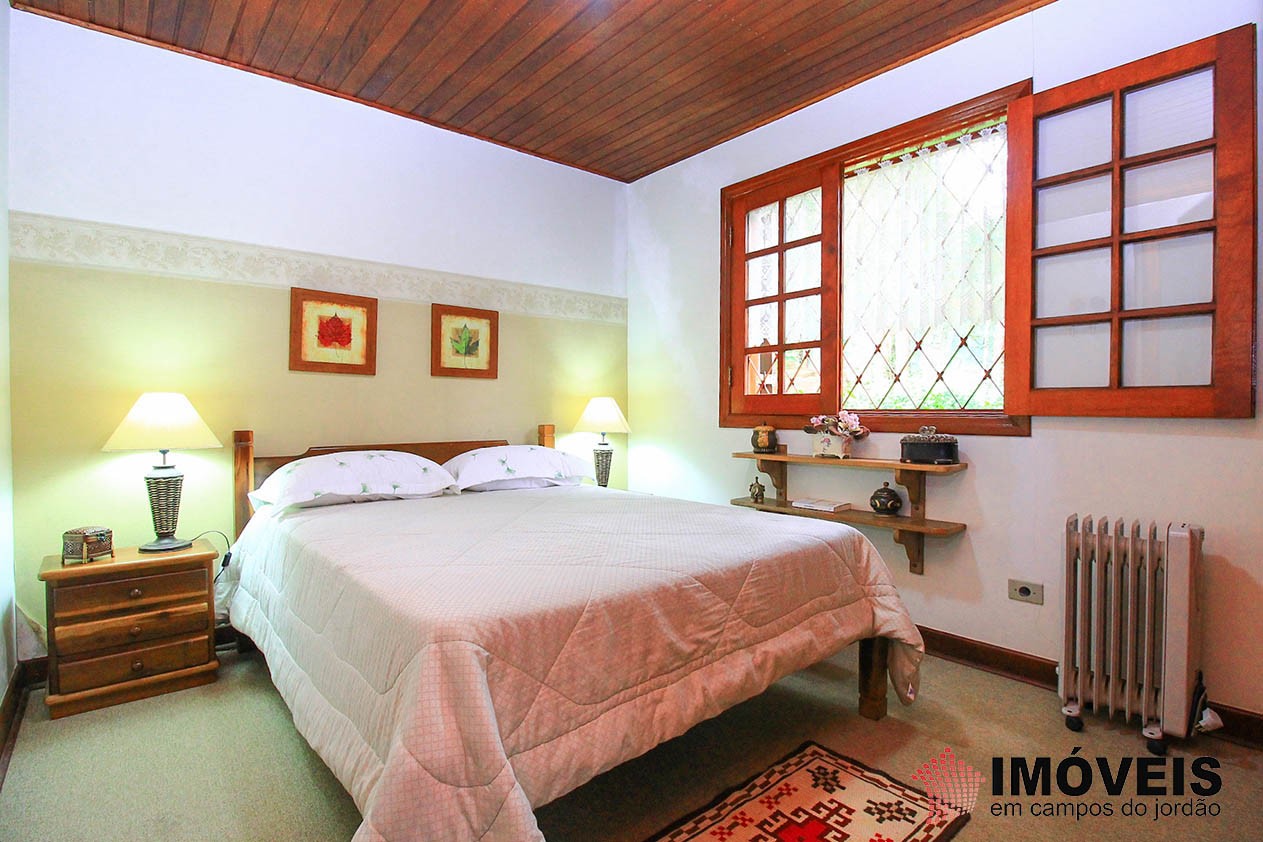 1 para Casas - Venda em Campos do Jordão