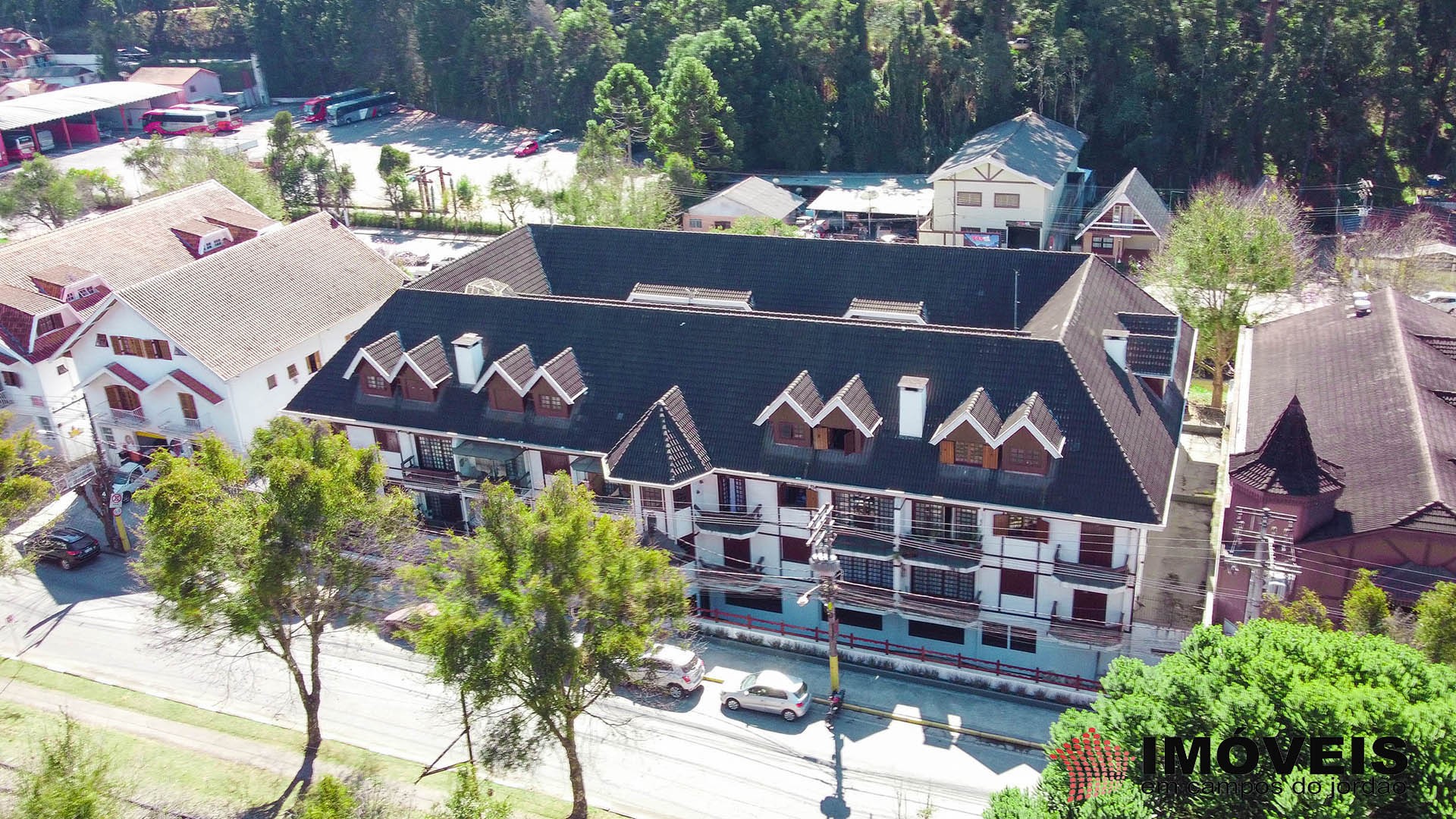 1 para Apartamentos - Venda em Campos do Jordão