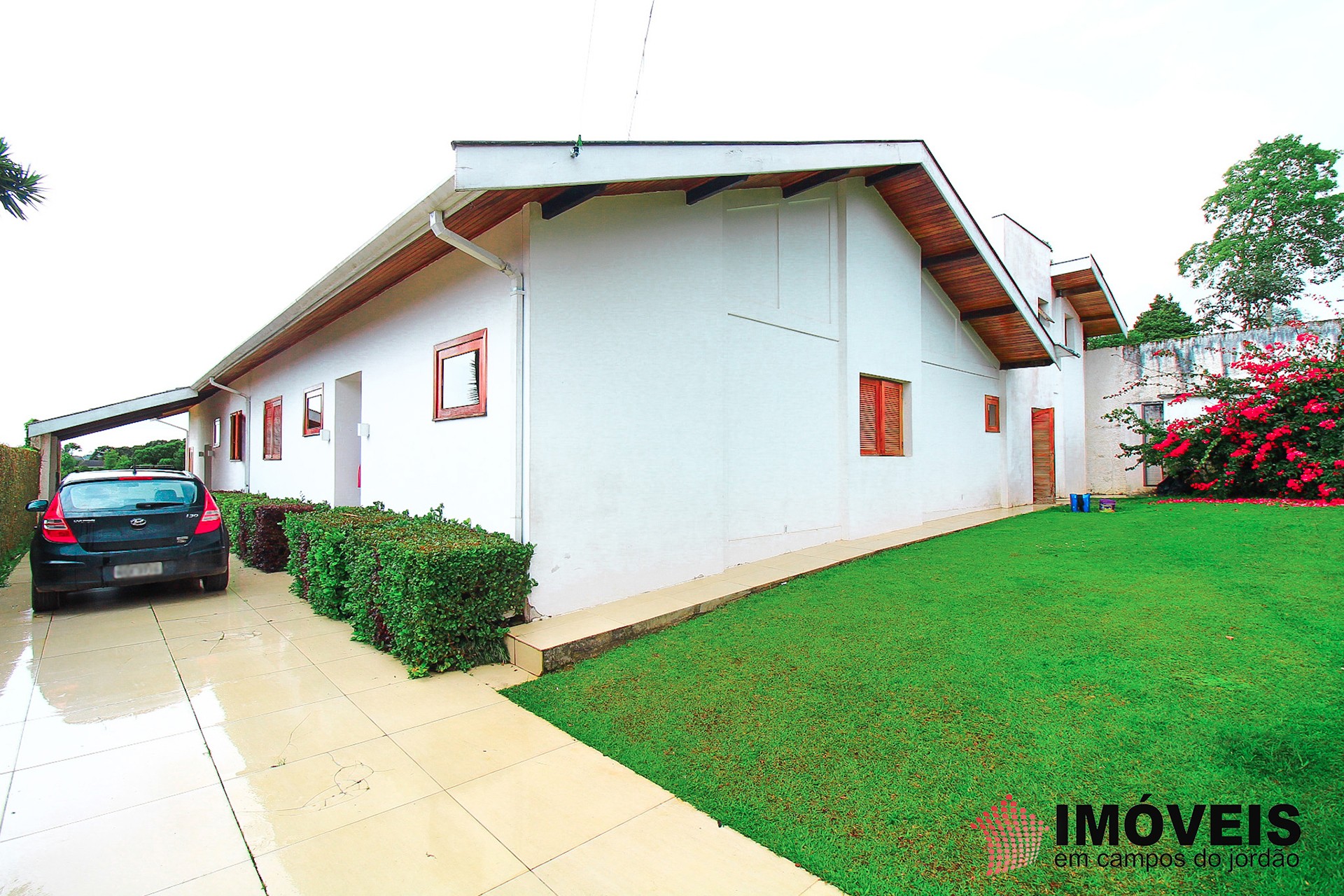1 para Casas - Venda em Campos do Jordão