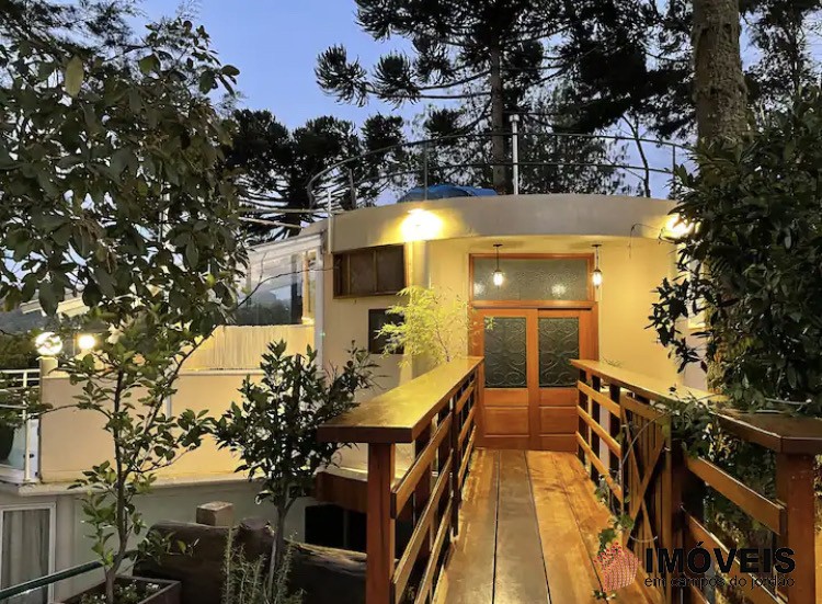 1 para Casas - Venda em Campos do Jordão
