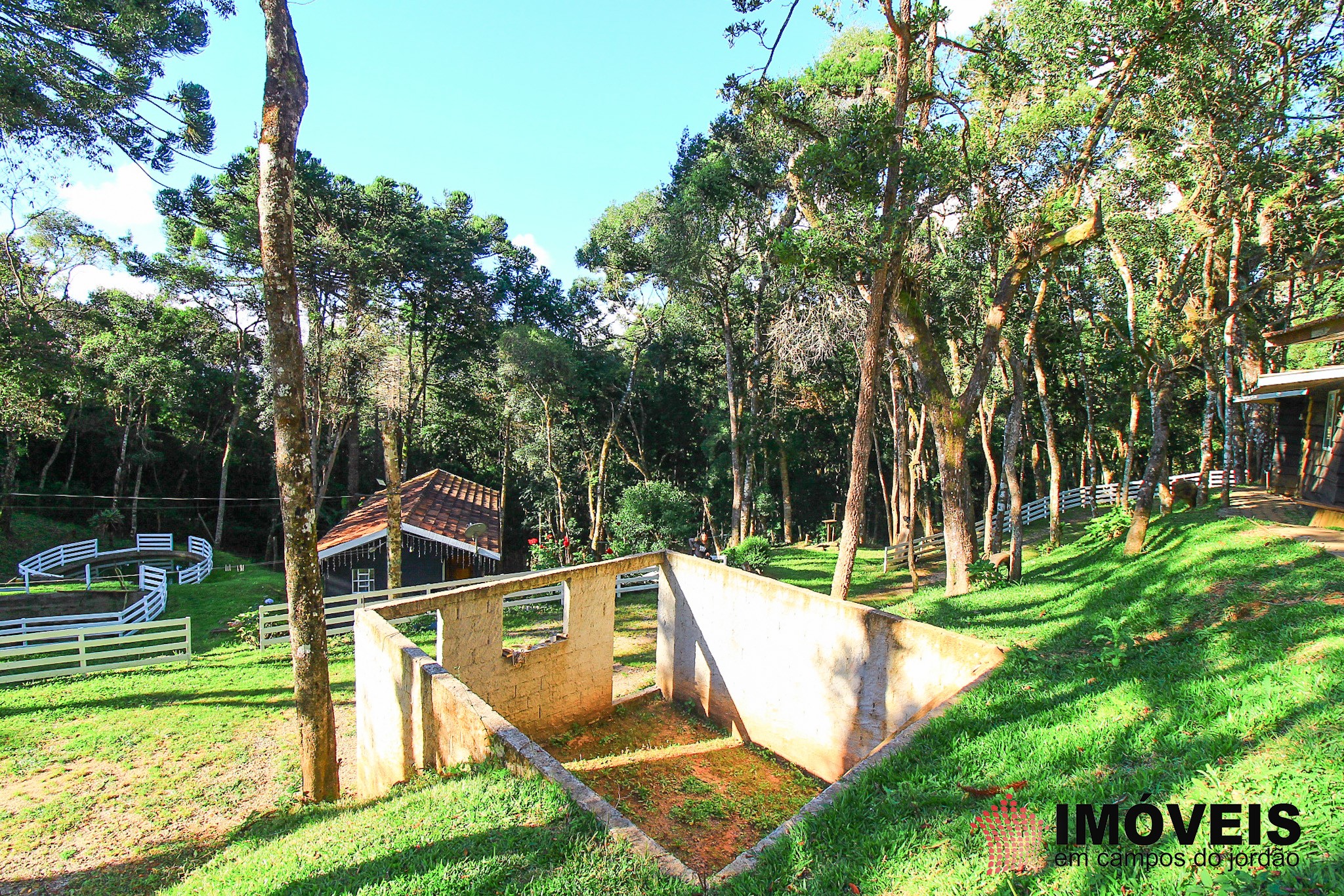 1 para Casas - Venda em Campos do Jordão