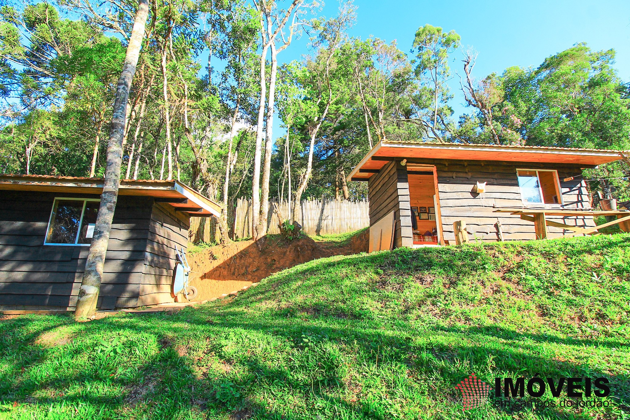 1 para Casas - Venda em Campos do Jordão