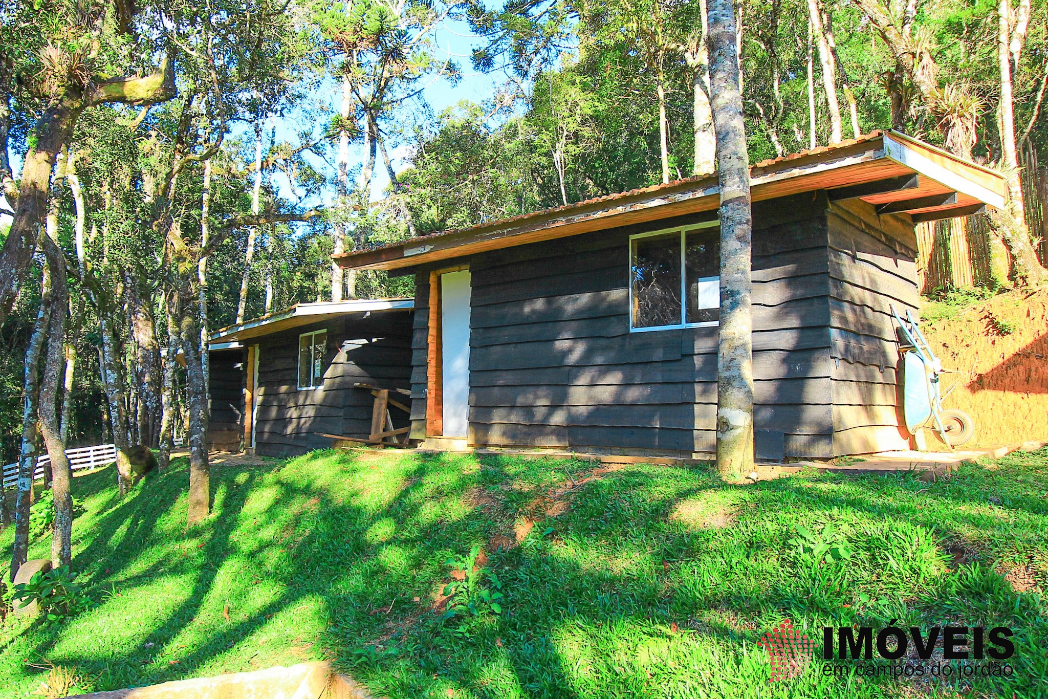 1 para Casas - Venda em Campos do Jordão