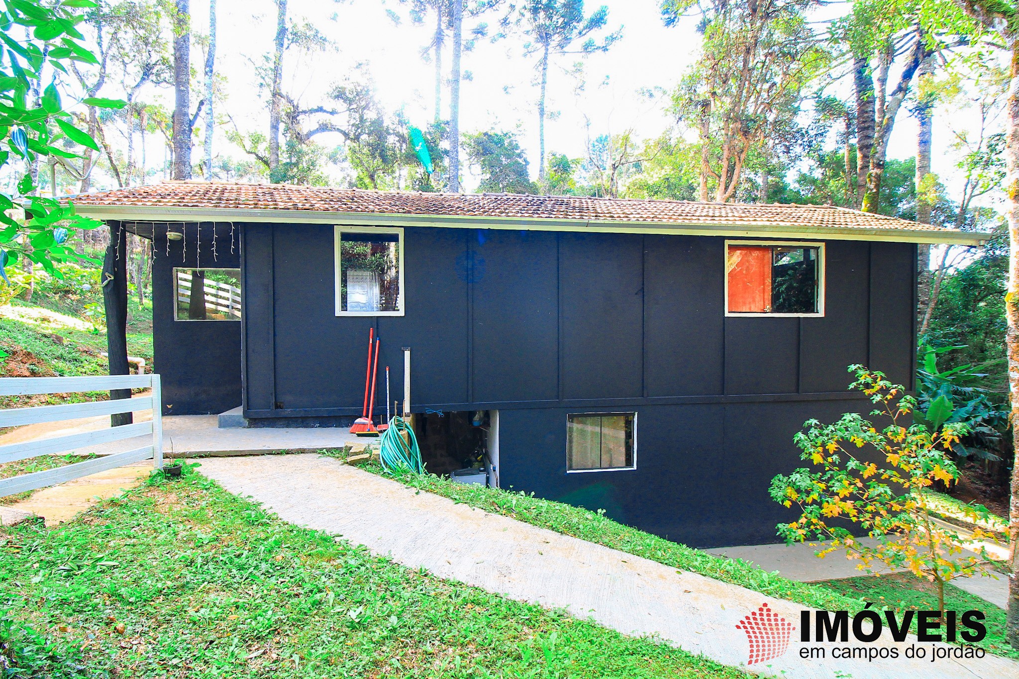 1 para Casas - Venda em Campos do Jordão