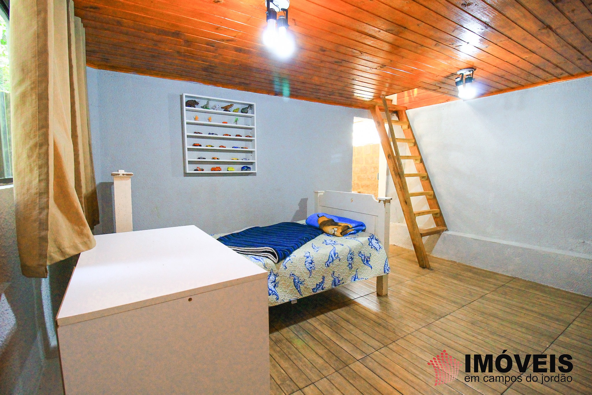 1 para Casas - Venda em Campos do Jordão