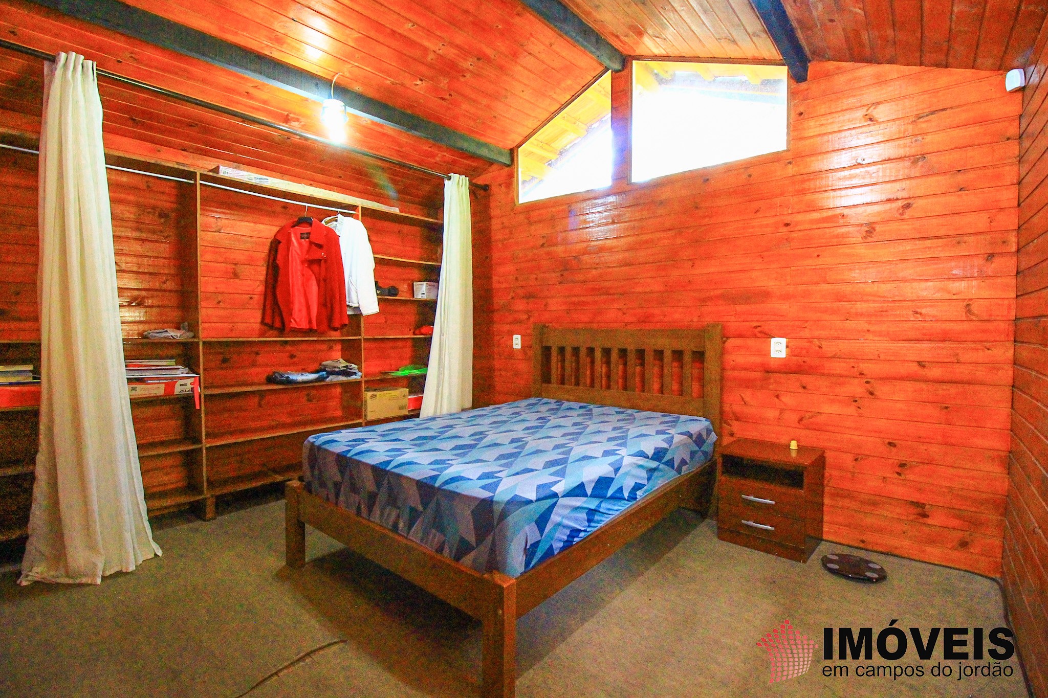 1 para Casas - Venda em Campos do Jordão